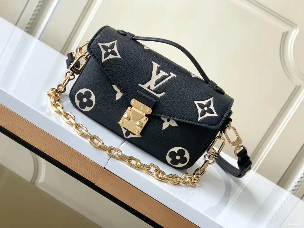 METIS VUITTON LOUIS WEST EAST POCHETTE 0330